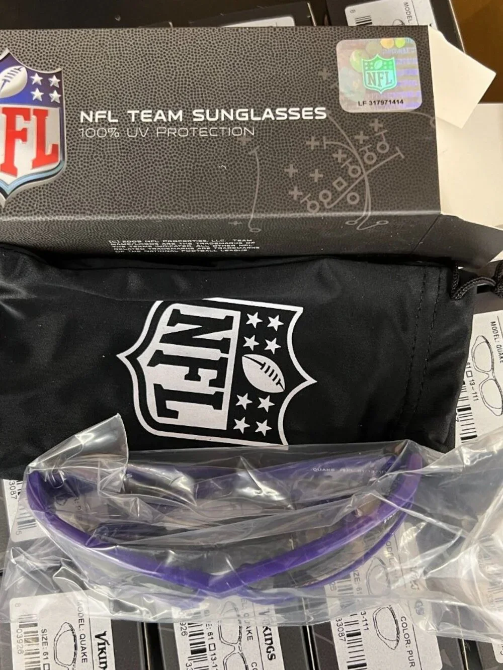 Minnesota Vikings Sunglasses Youth Quake with Pouch Bag NFL Official Merch